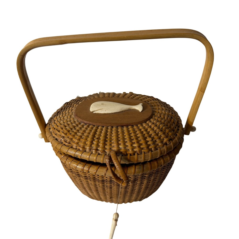 Vintage Hong Kong Nantucket Style Basket Purse Woven Rattan Whale Swing READ